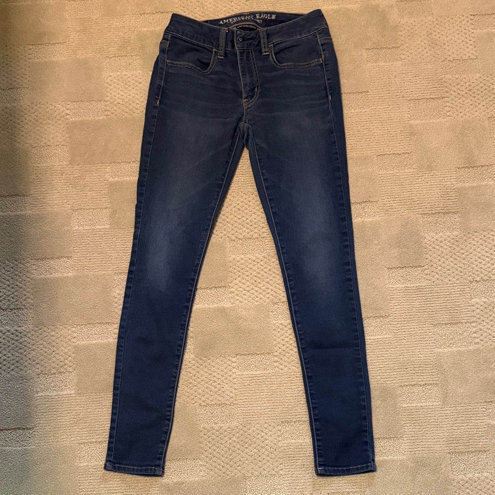 American Eagle Outfitters Dark Indigo Skinny Jeans, soft and lightweight size 2